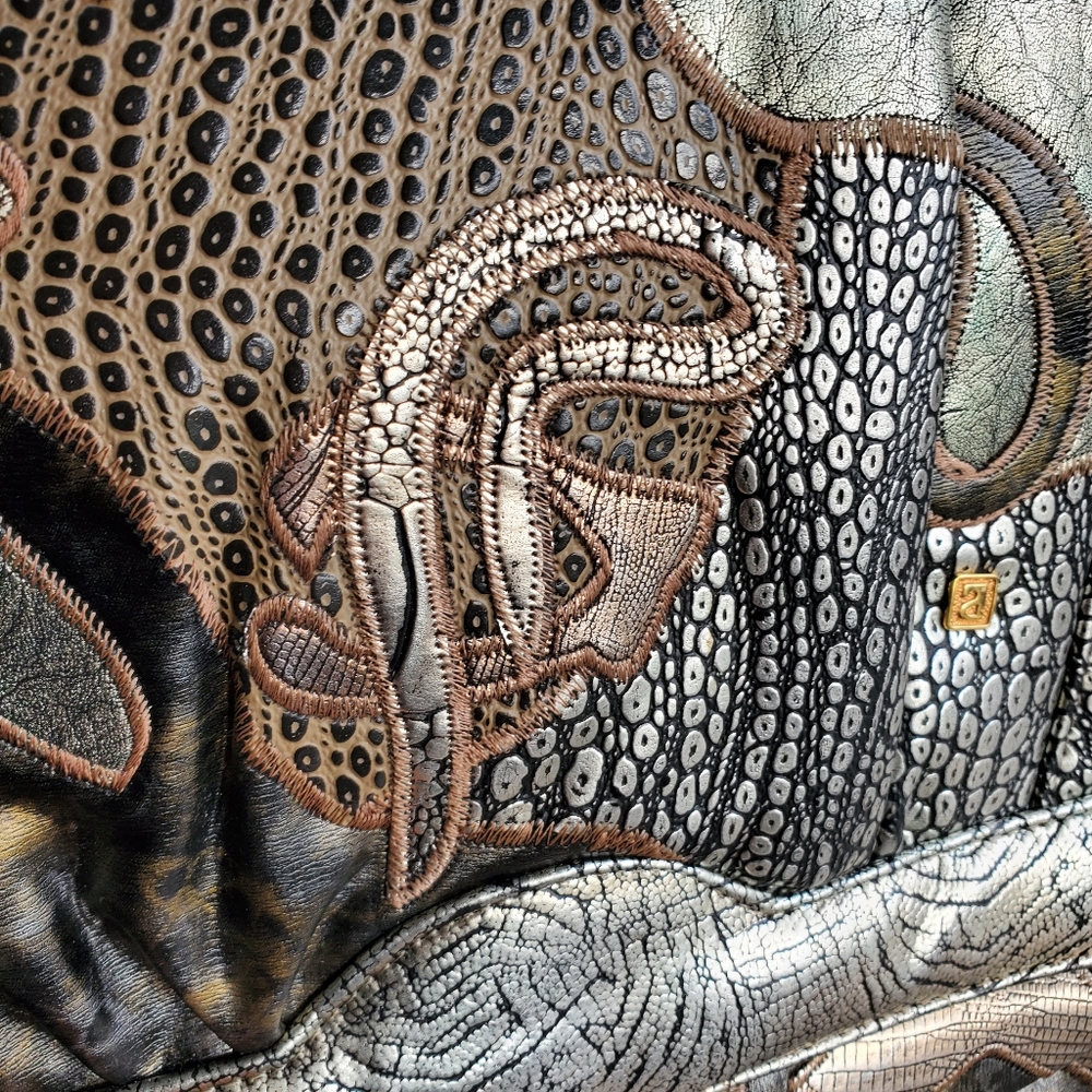 Purse - Picture 2 of 7